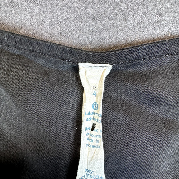 Lululemon Tranquility Sleeveless Wrap Sz 4 Black Draped Racerback Pockets Layer - Picture 3 of 7